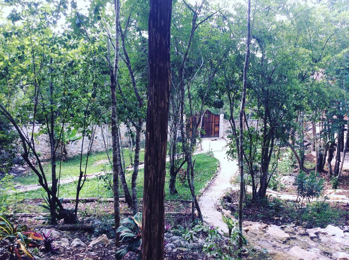 Escarabajo Rojo Bed & Breakfast Tulum Exterior foto