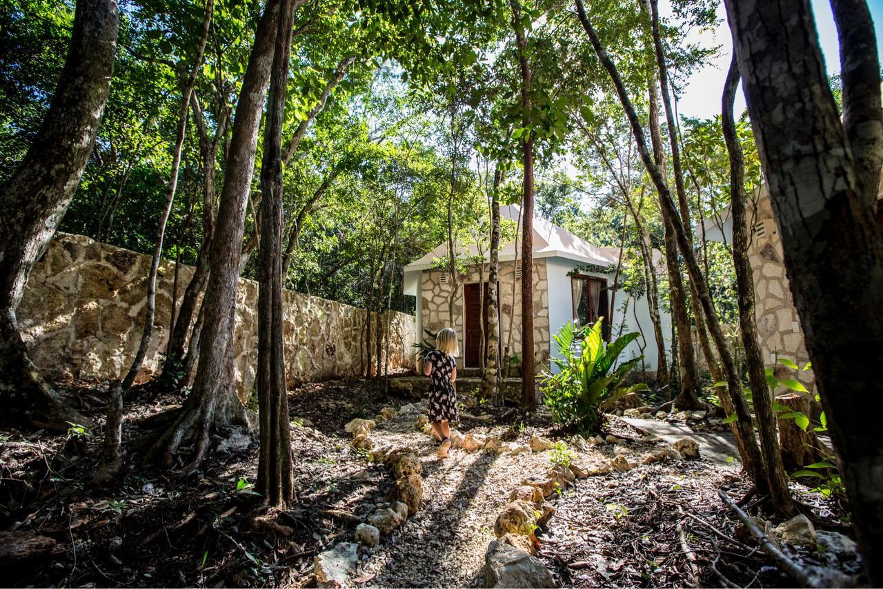Escarabajo Rojo Bed & Breakfast Tulum Exterior foto