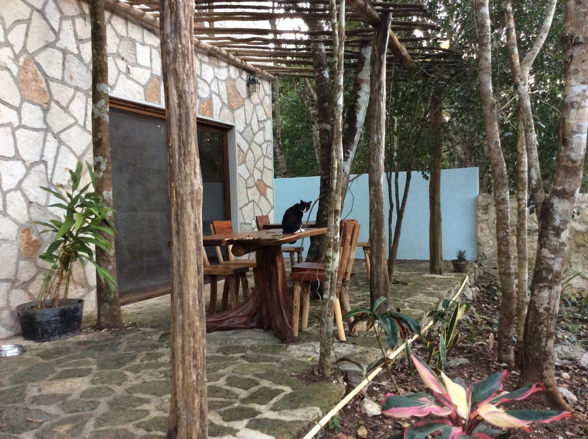 Escarabajo Rojo Bed & Breakfast Tulum Exterior foto