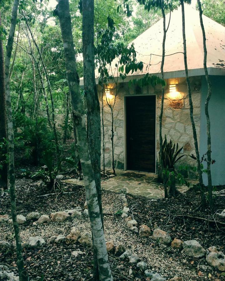Escarabajo Rojo Bed & Breakfast Tulum Exterior foto