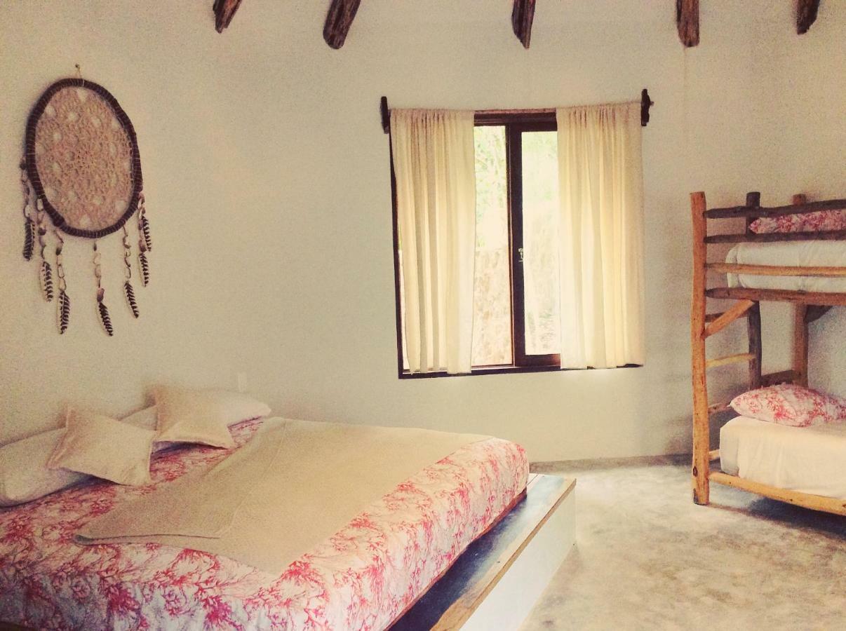 Escarabajo Rojo Bed & Breakfast Tulum Exterior foto
